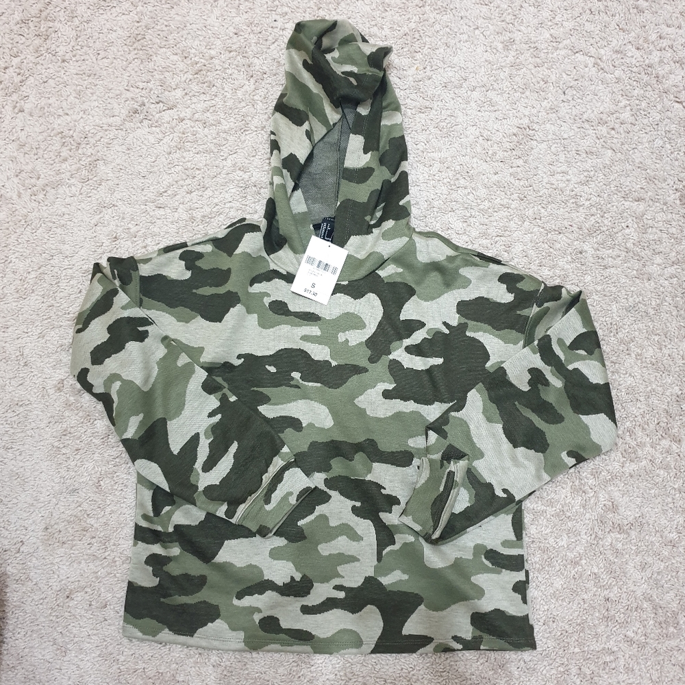 forever 21 camo athletic hoodie